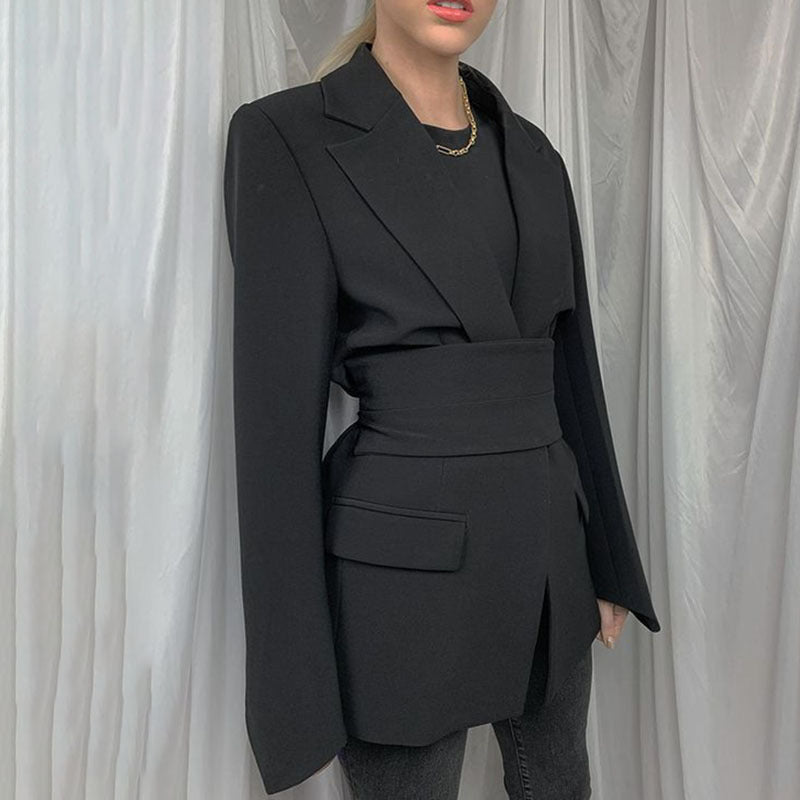 THE ULTIMATE BLAZER WITH BELTS
